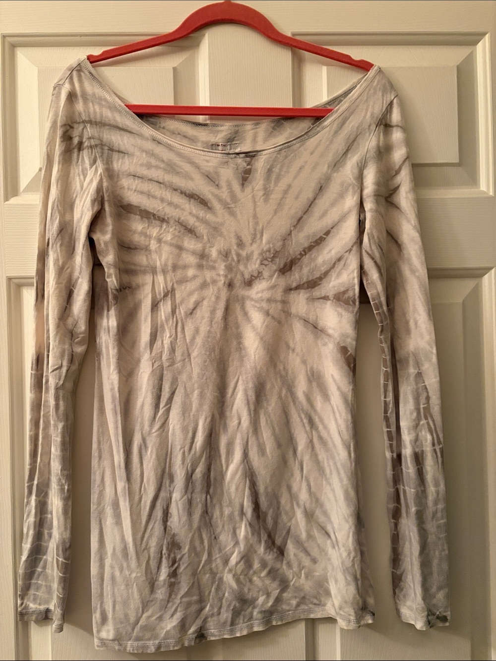 Hard Tail Boyfriend Long-Sleeve Tie-Dye Scoop Neck Top - Gray/White